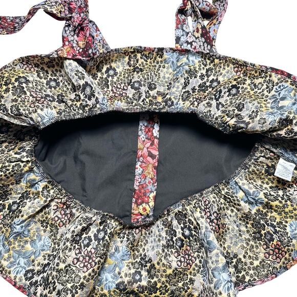 Moodie | Women | Floral Jacquard Tapestry Babydoll Crop Top | Medium - Picture 10 of 12